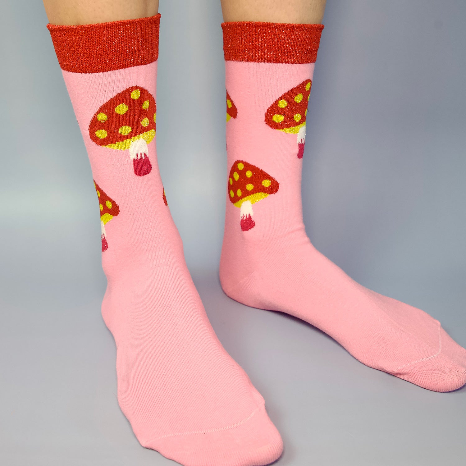 pink mushrooms socks with metallic detalis in red
